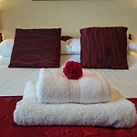 Bed & Breakfast Mount Edward 3*