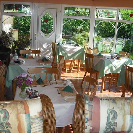 Mount Edward Couette-café 3*