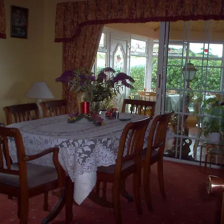 爱德华山旅舍 住宿加早餐酒店 3*